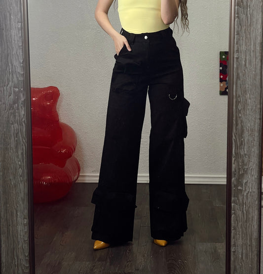 Lilia Cargo Pants- Black